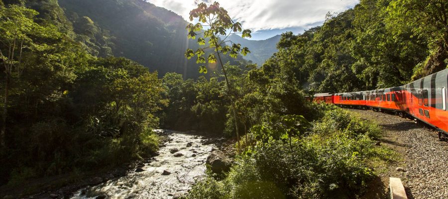 Durch die Andenlandschaft von Ecuador - Reisen mit dem Zug