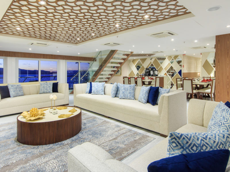 Die Elite Panorama Lounge bei Galapagos Pro die Galapagos-Kreuzfahrt Elite